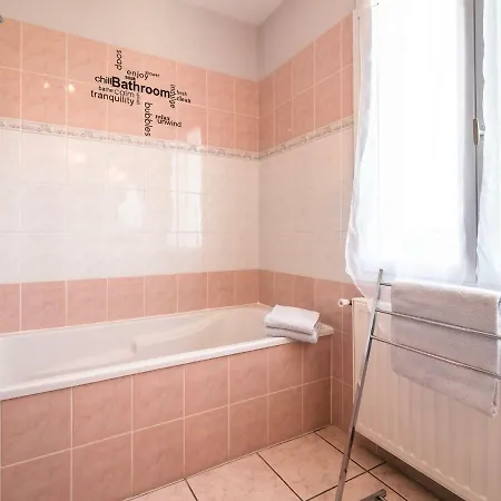 Detached In Beautiful Villa